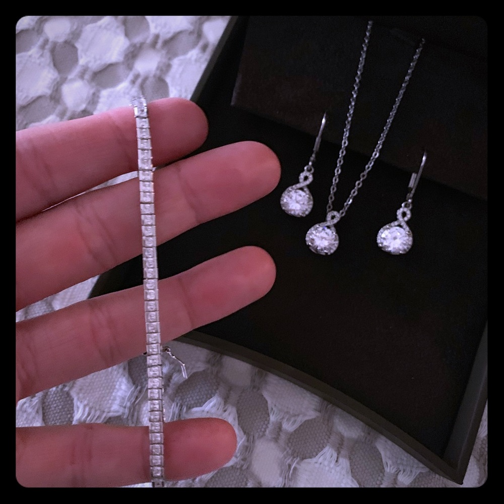 Costume jewelry set